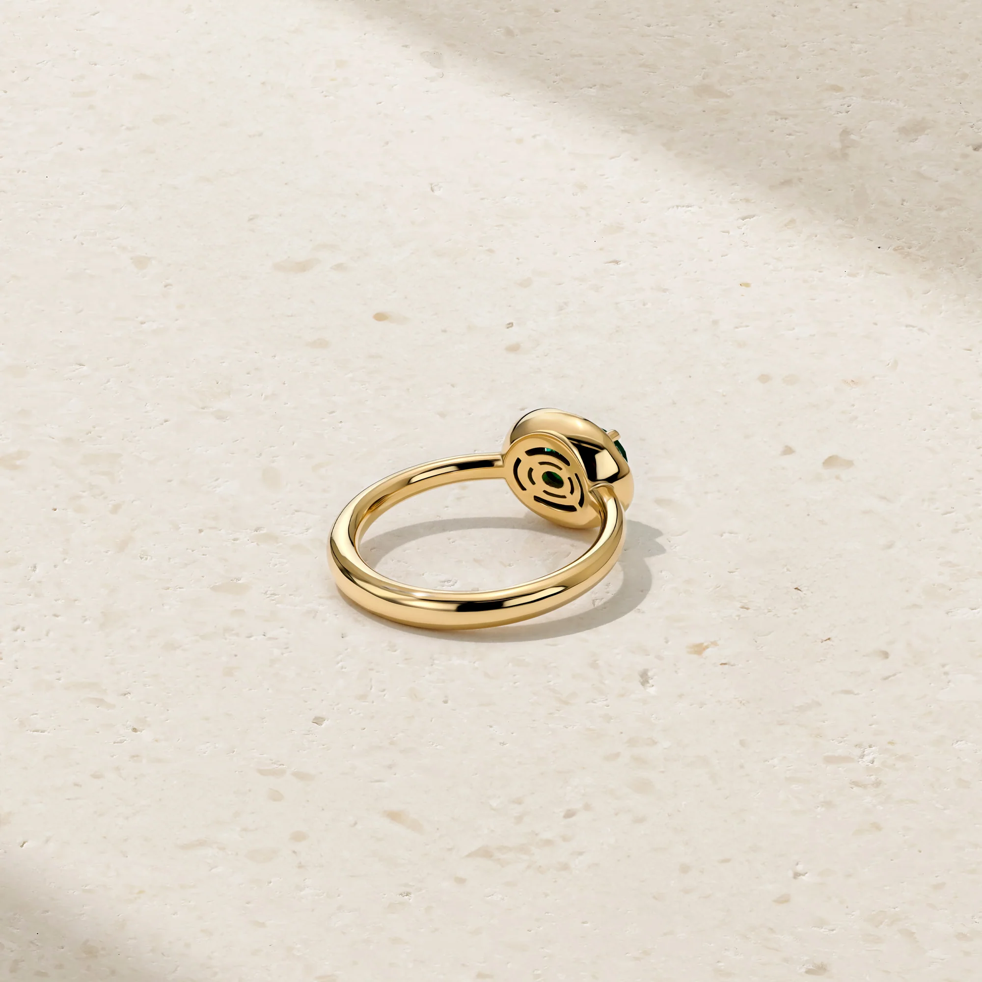 Aurum Oval Emerald Ring - Image 4