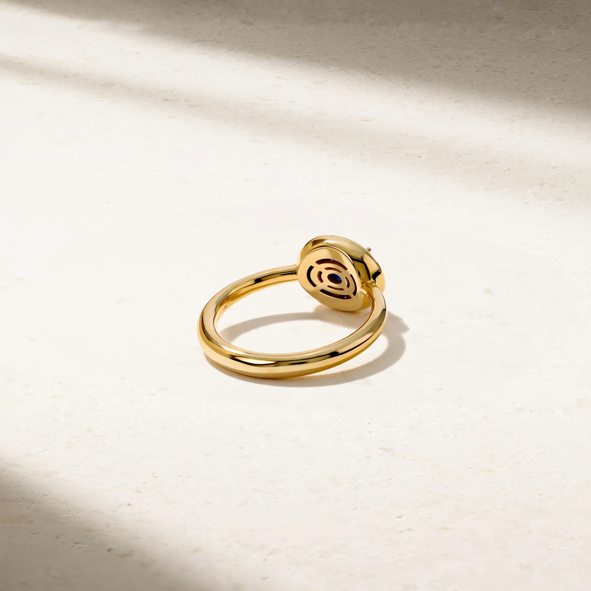 Aurum Oval Sapphire Ring - Image 3