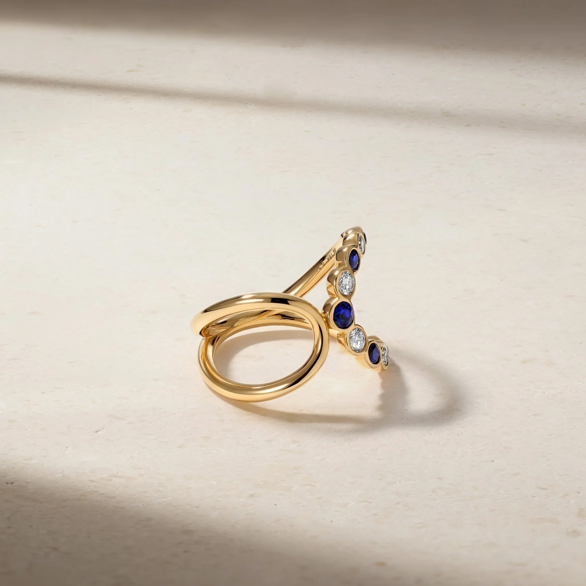 Bubbly Elegance Sapphire and Diamond Ring - Image 3