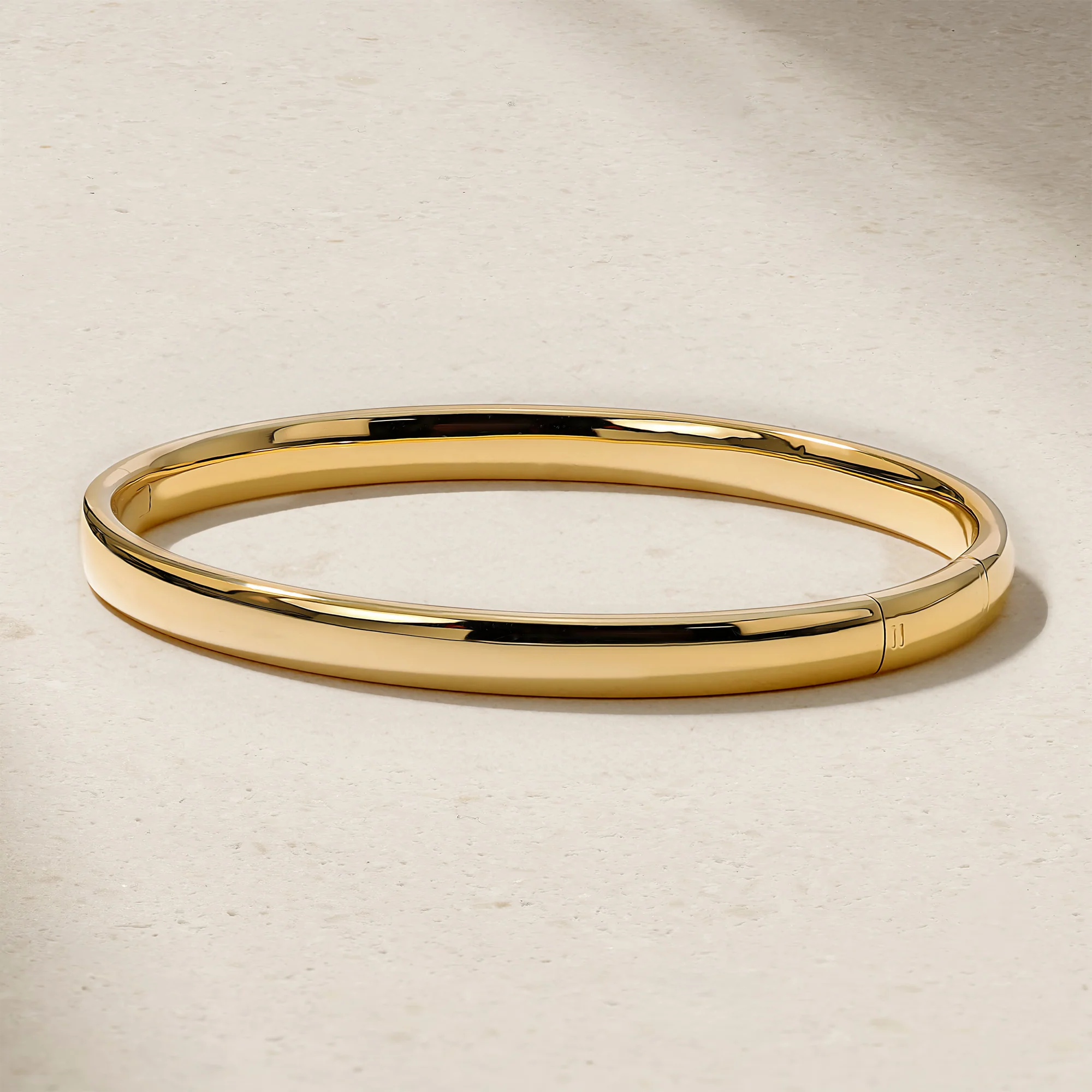 Guardian Pavé Emerald Bangle - Image 3