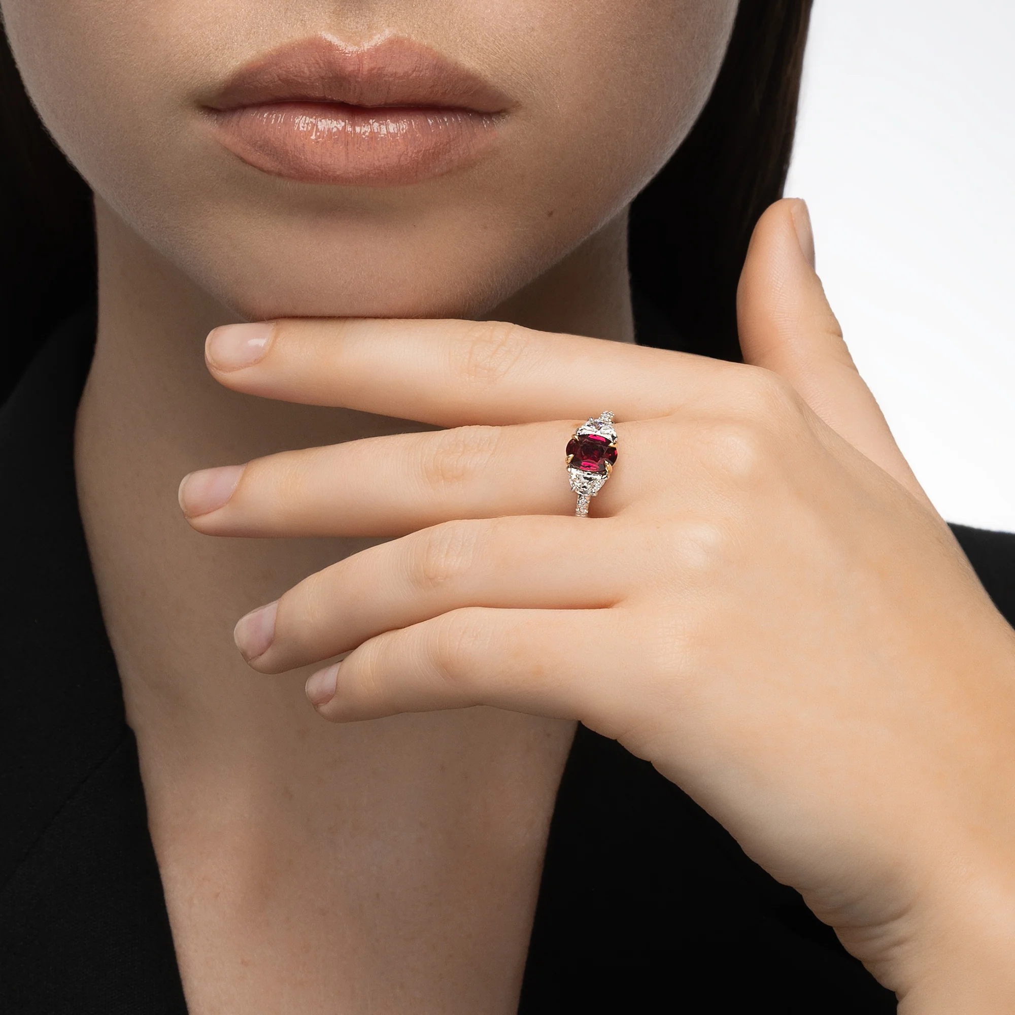 Nouveau Two Tone Three Stone Oval Ruby and Diamond Ring - Image 2
