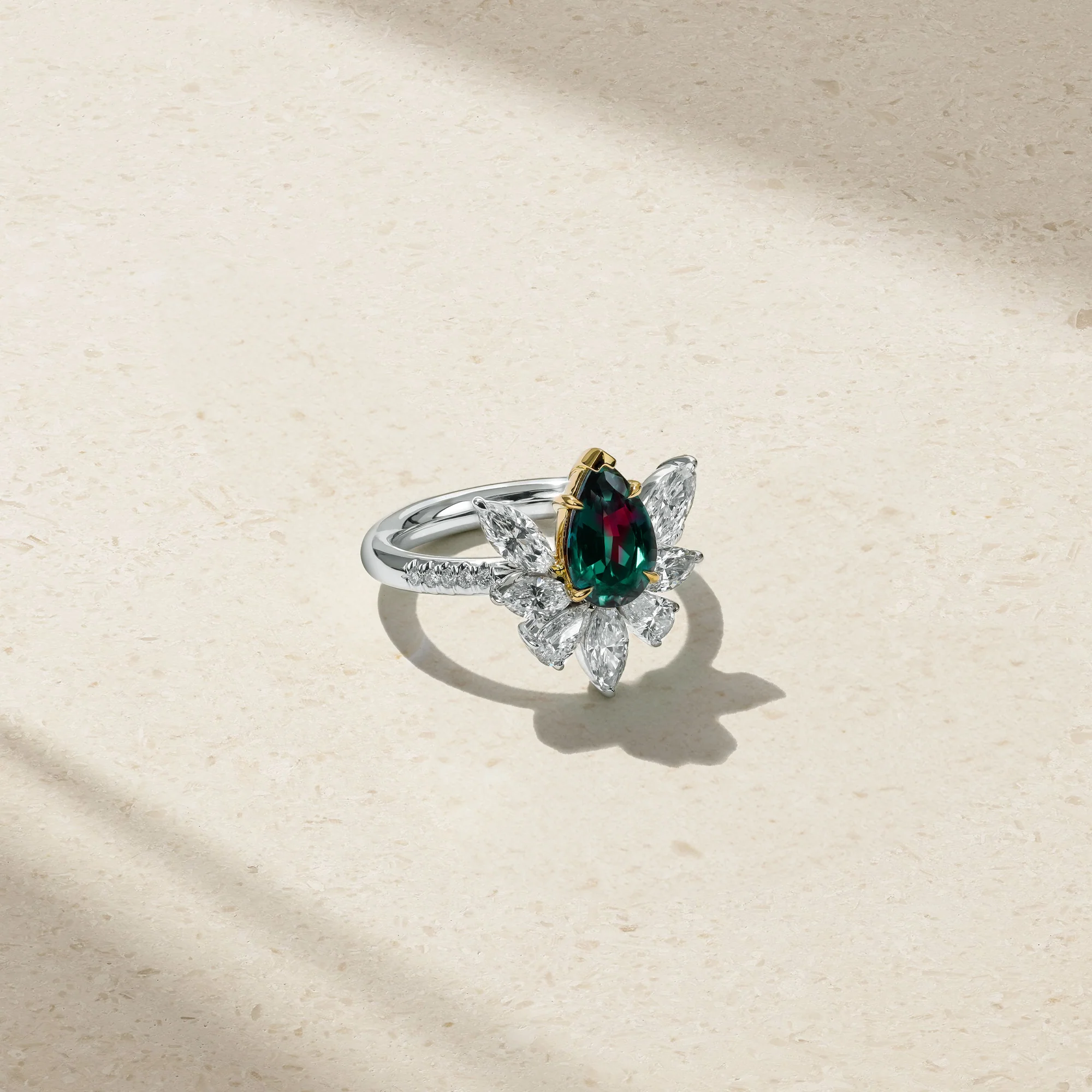 Papillon Alexandrite and Diamond Ring - Image 2