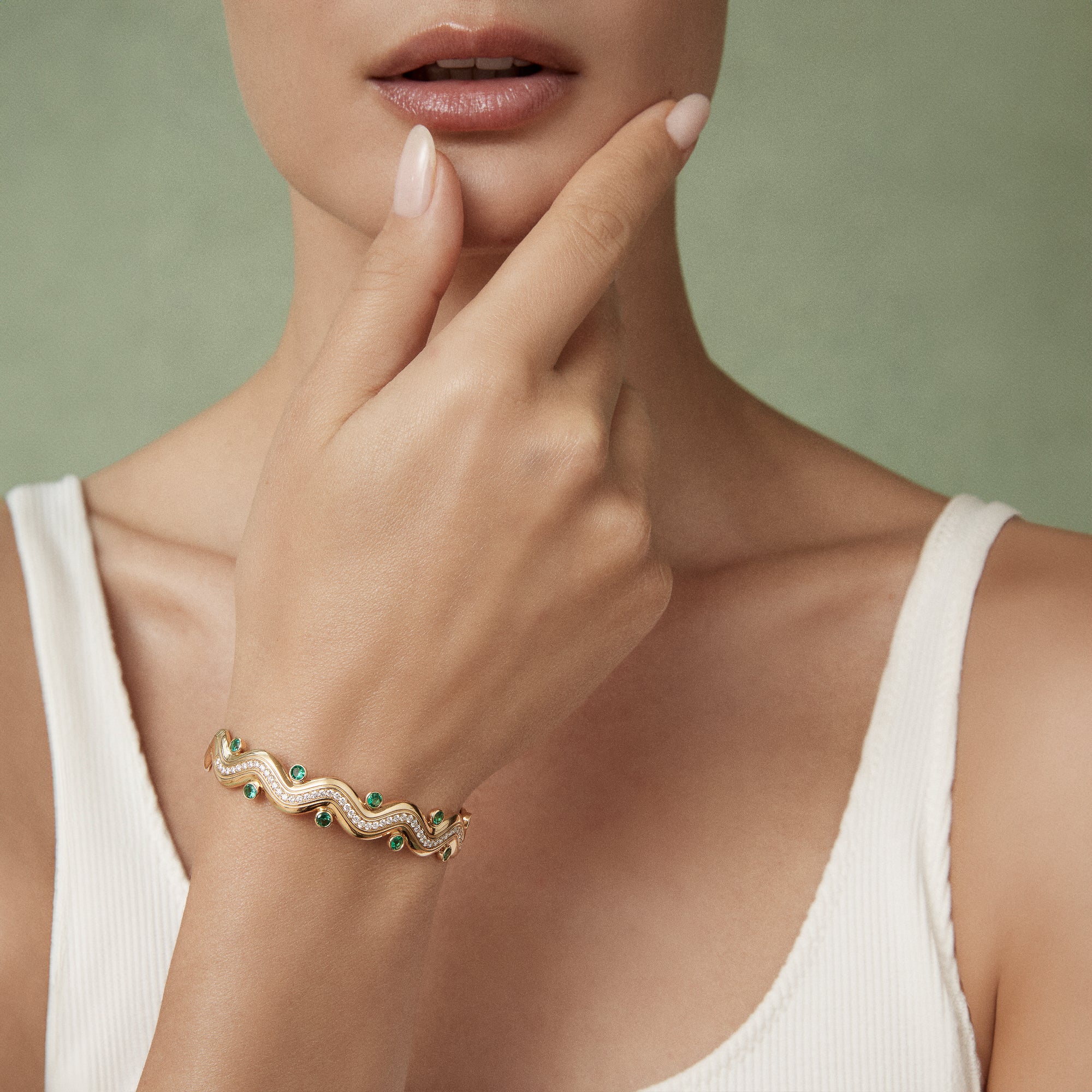 Riva Surge Emerald and Diamond Bangle - Image 2