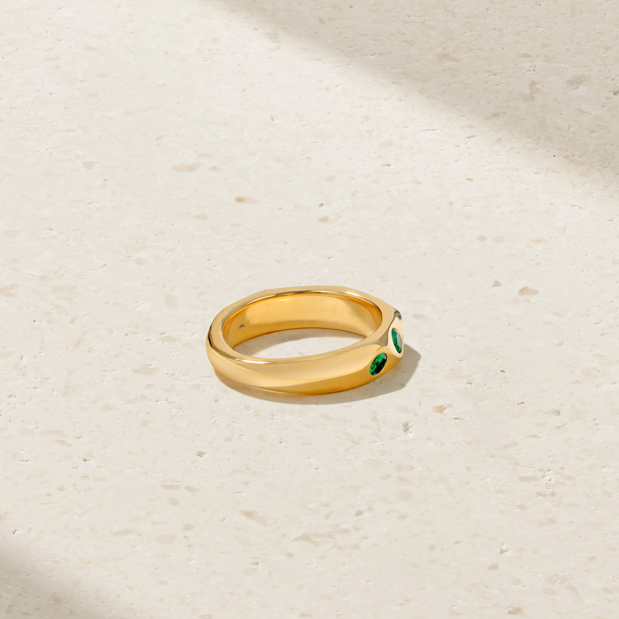 Sculpted Emerald Wave Ring - Image 4